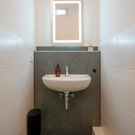 Wohnkultur - Industrial Apartment, Zentrum, Parkplatz